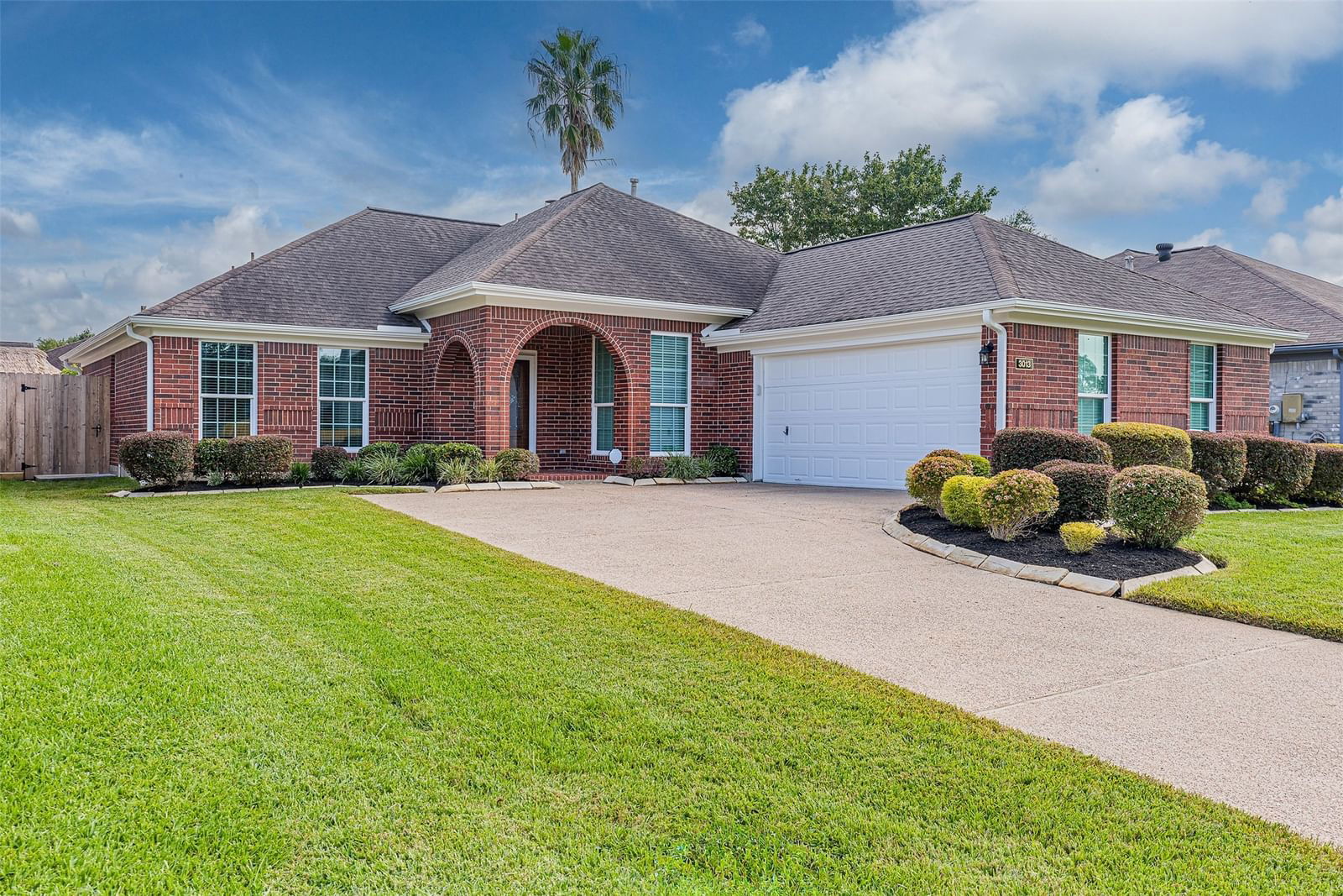 Real estate property located at 3013 Wood Hollow, Galveston, Meadow Bend Sec 5 Ph 5 93, League City, TX, US