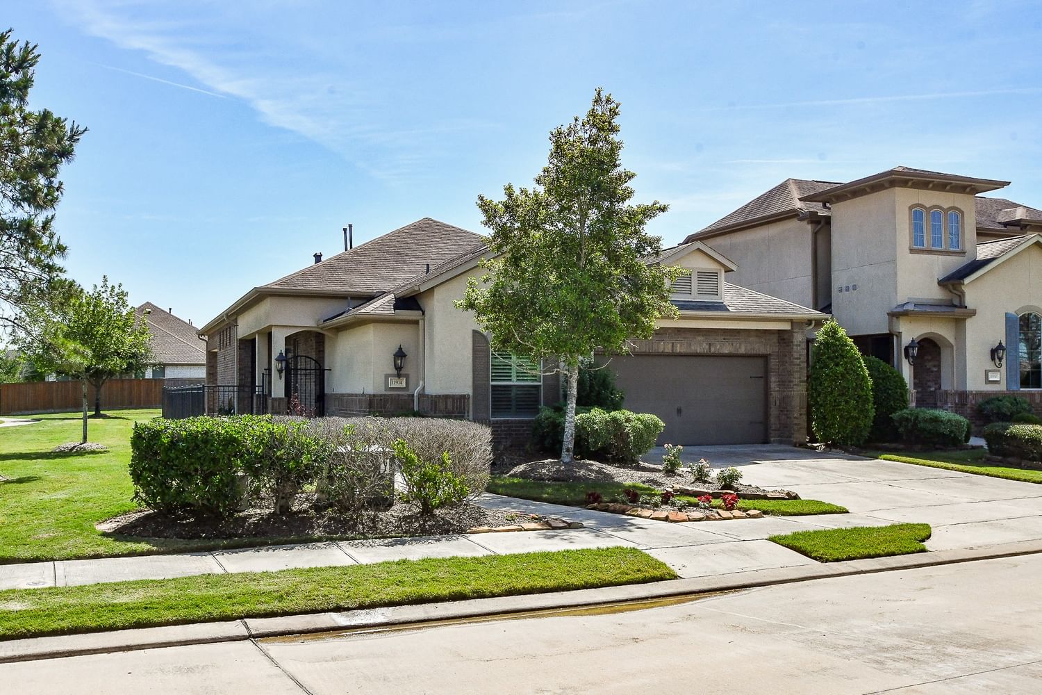 Real estate property located at 11914 Rosmarino, Fort Bend, Lakes Of Bella Terra, Richmond, TX, US