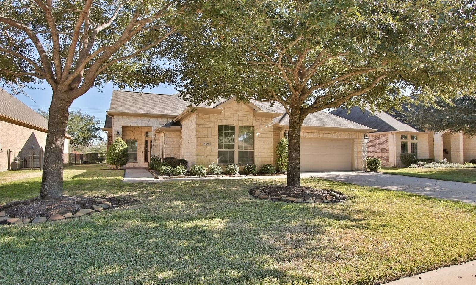 Real estate property located at 9234 E Canyon Lake Springs, Harris, Towne Lake - The Heritage, Cypress, TX, US