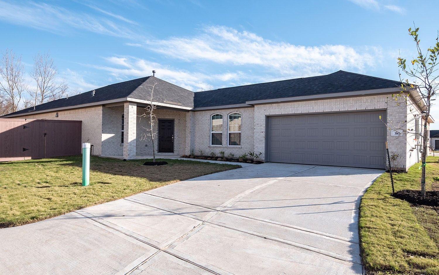 Real estate property located at 310 Barred Owl, Brazoria, Clute, TX, US