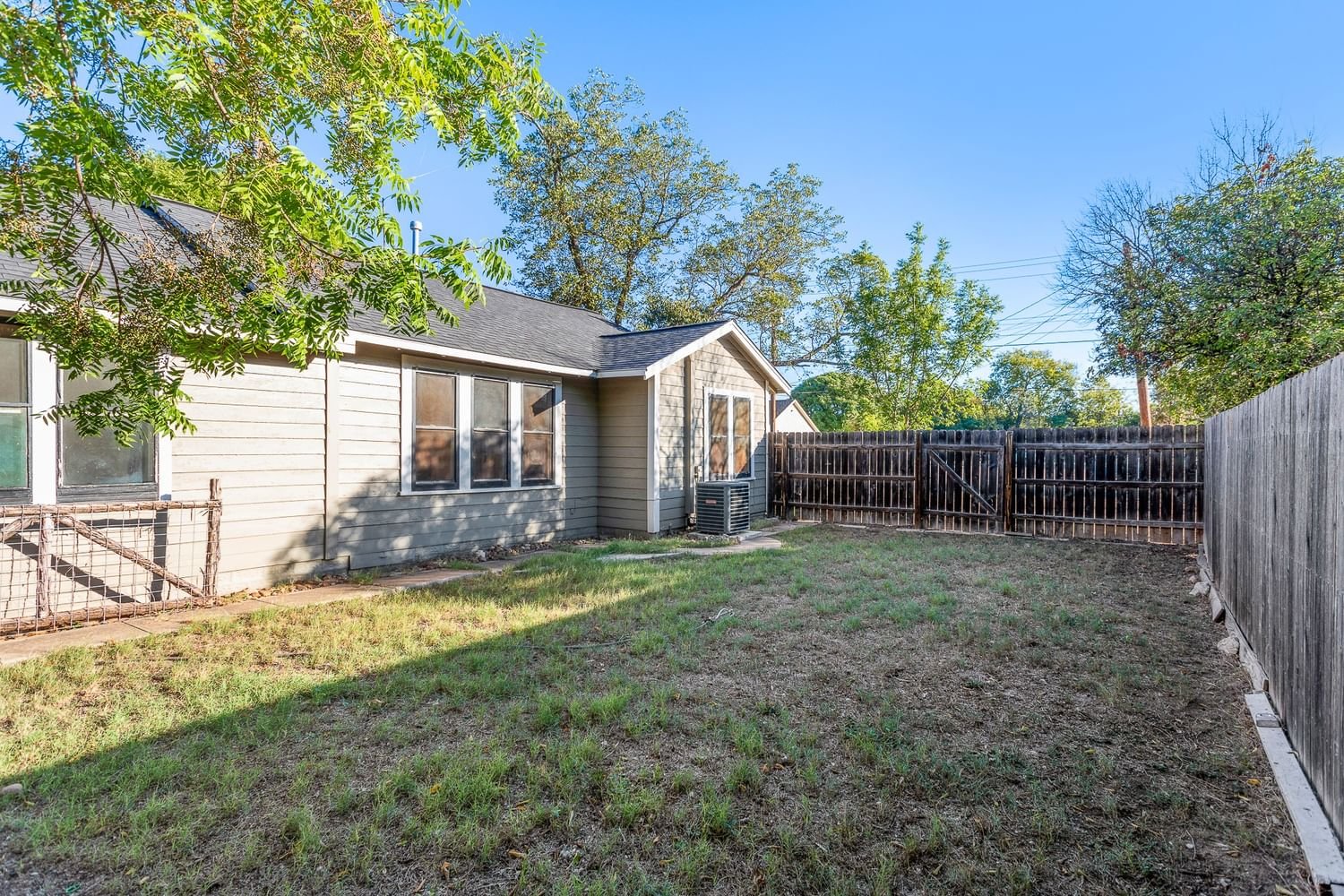 Real estate property located at 225 Hamilton, Kerr, Kerrville, TX, US