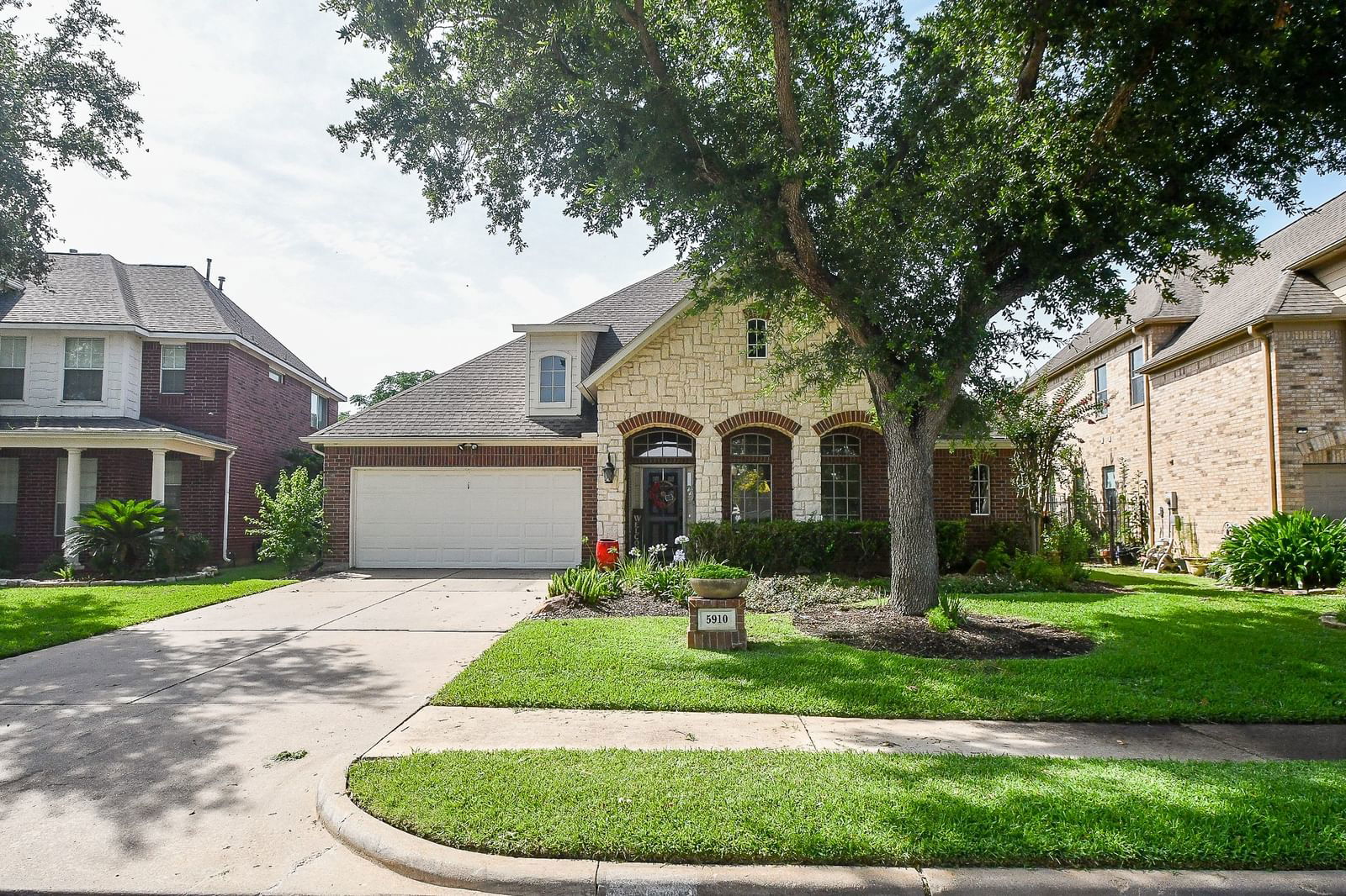 Real estate property located at 5910 Garden Hills, Fort Bend, Gardens Of Avalon Sec 2, Sugar Land, TX, US