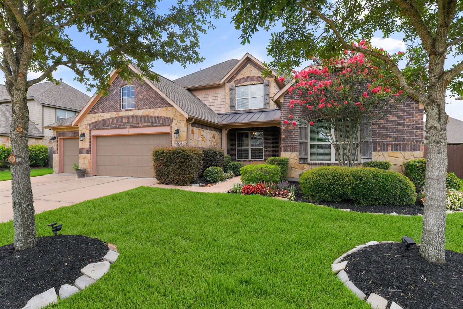 Real estate property located at 2813 Barrow Creek, Harris, Preserve at Highland Glen, Pearland, TX, US