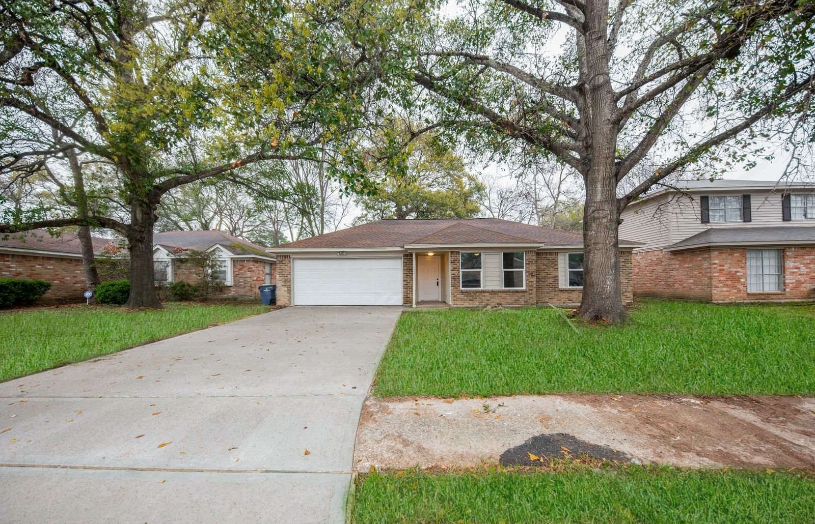 Real estate property located at 24206 Spring Mill, Harris, North Spring Sec 06, Spring, TX, US