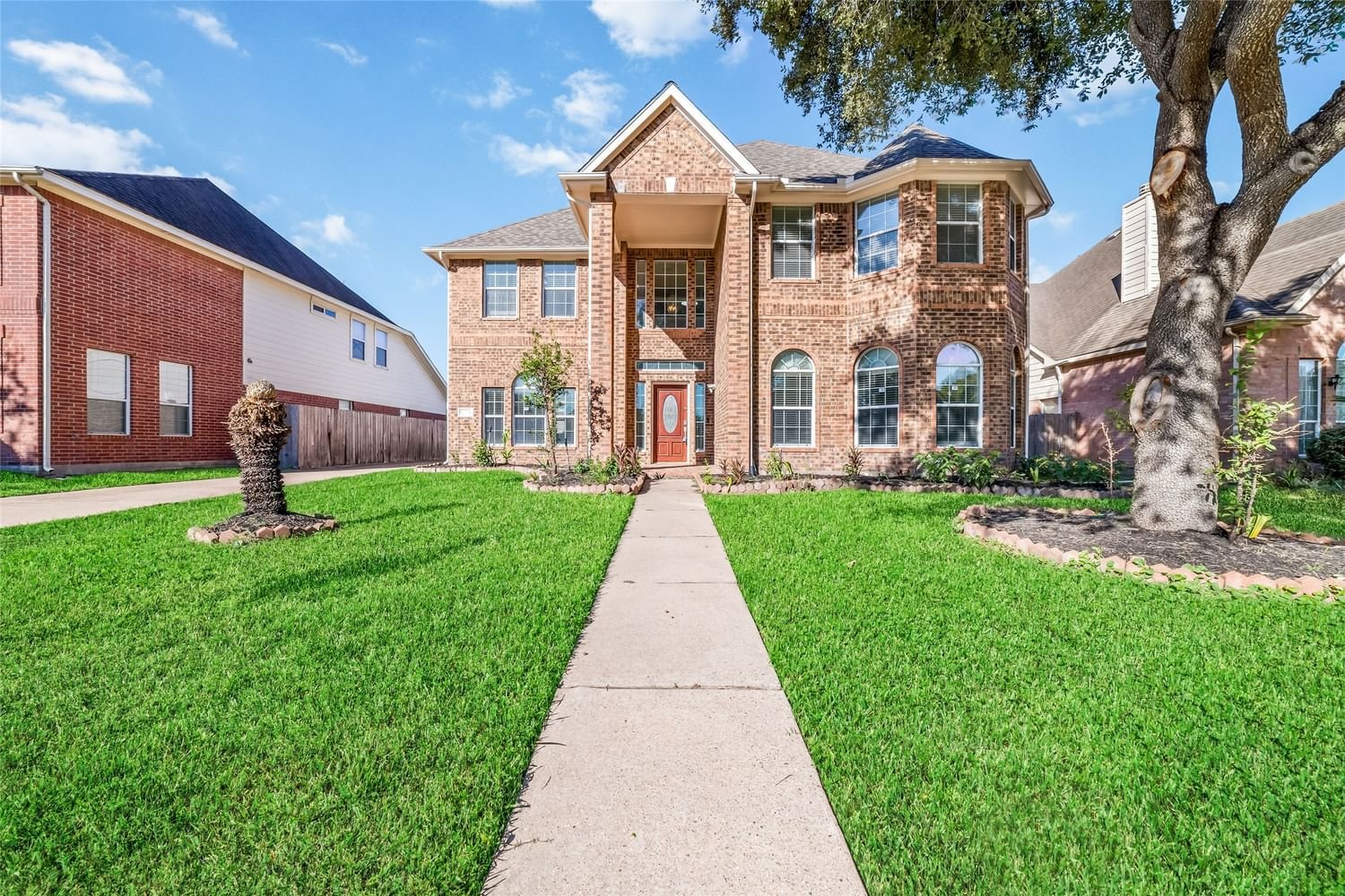 Real estate property located at 10018 Linenhall, Fort Bend, Sugar Land, TX, US