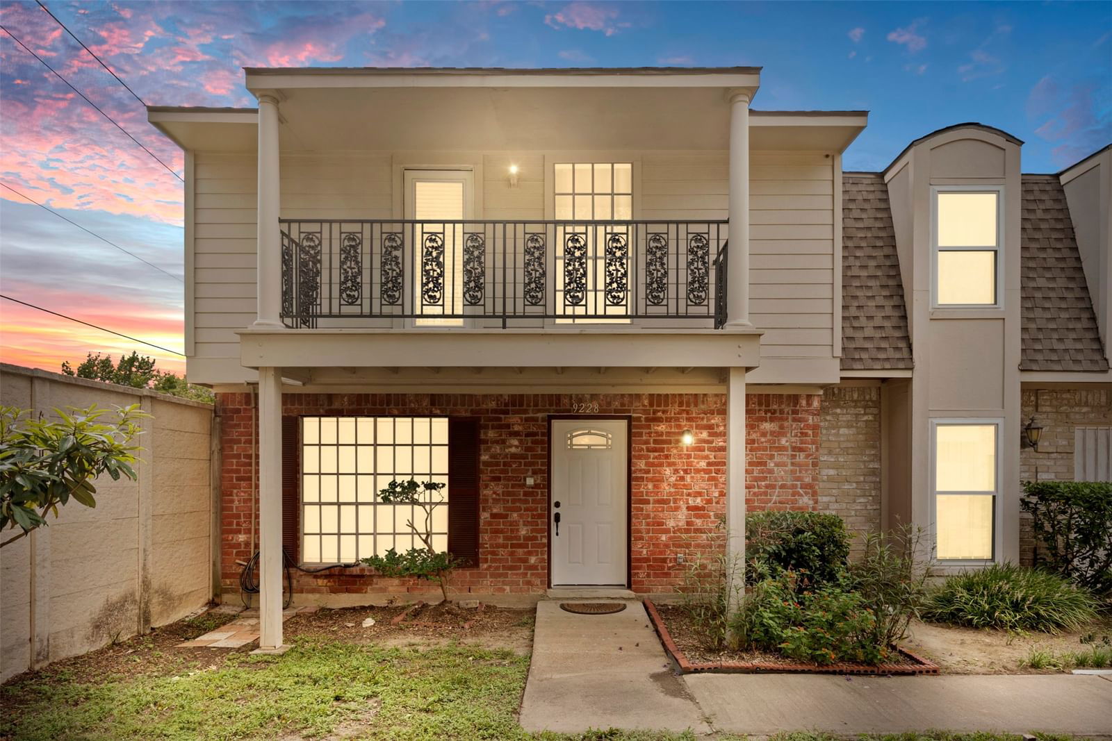 Real estate property located at 9228 Beechnut, Harris, Westwood Village Sec 01, Houston, TX, US