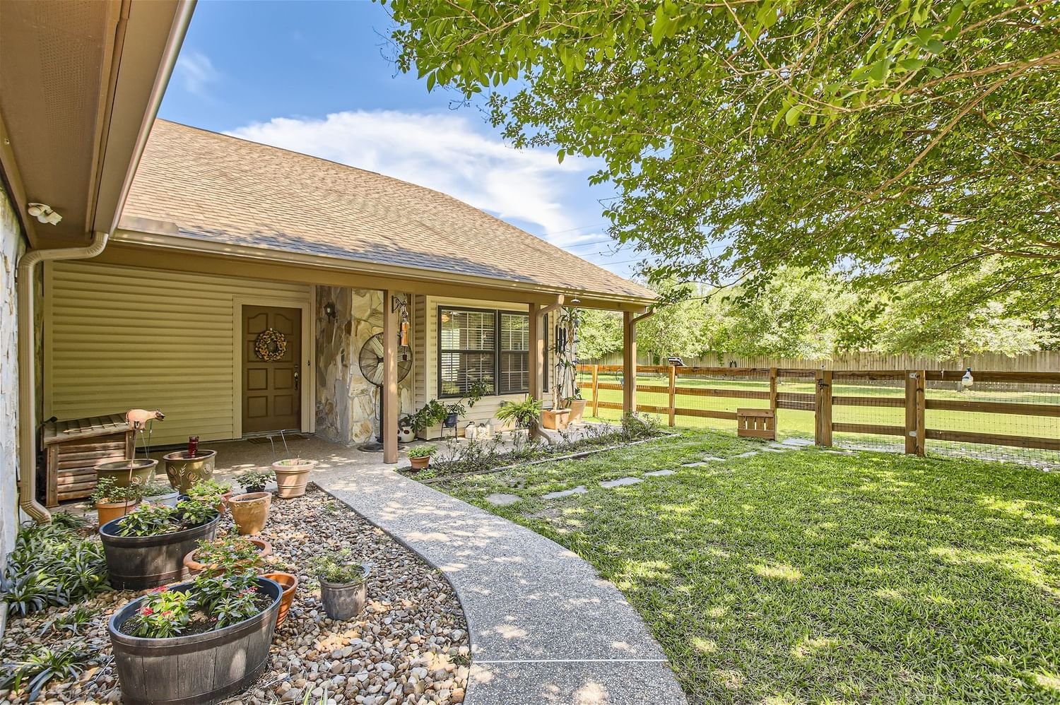 Real estate property located at 1 Live Oak, Harris, Live Oak Trails Unr, Cypress, TX, US