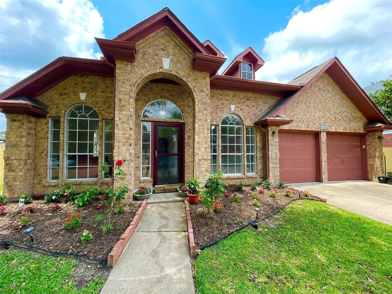 Real estate property located at 15922 Williwaw, Fort Bend, Mission Glen Estates Sec 1, Houston, TX, US