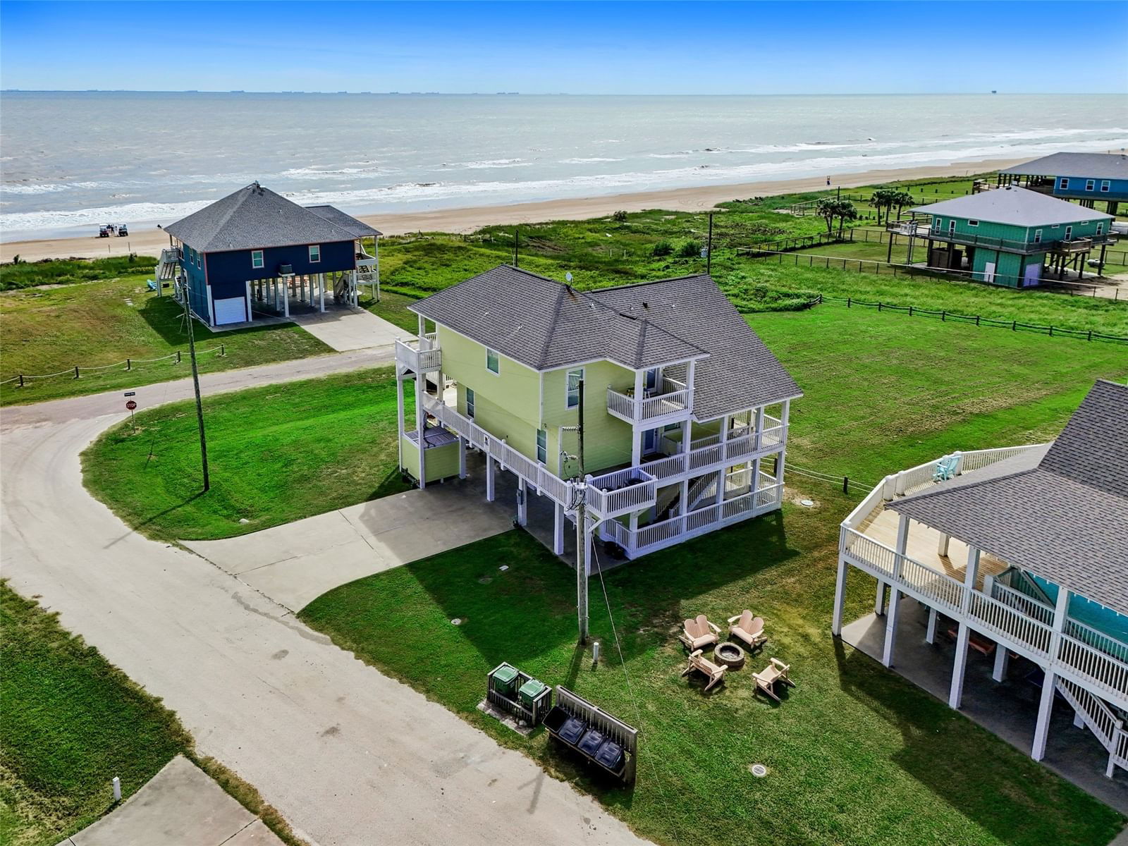 Real estate property located at 961 Hamilton, Galveston, Singing Sands West, Crystal Beach, TX, US