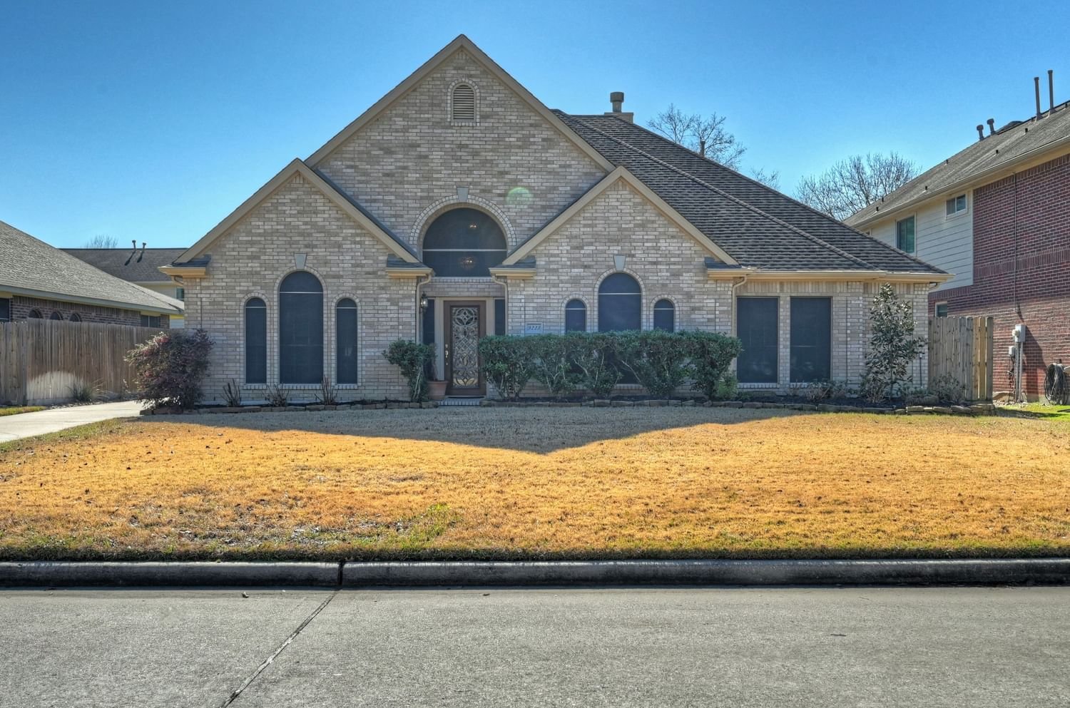 Real estate property located at 9223 Memorial Hills, Harris, Memorial Creek Estates 01 Amd, Spring, TX, US