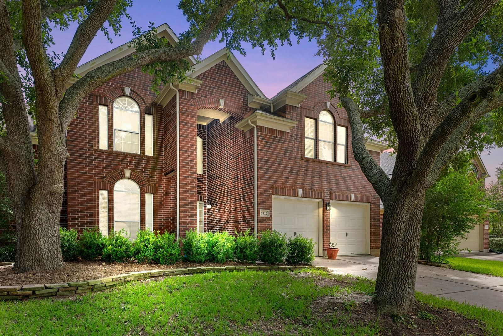 Real estate property located at 7410 Greatwood Grove, Fort Bend, Greatwood Crossing Sec 1, Sugar Land, TX, US