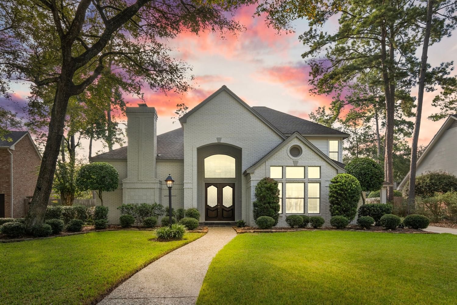 Real estate property located at 33 Cascade Springs, Montgomery, The Woodlands, TX, US