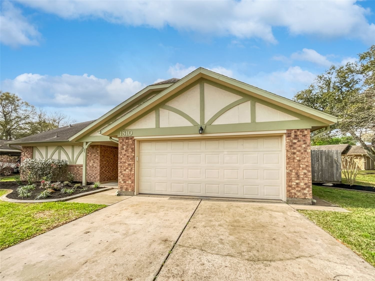 Real estate property located at 1810 Cripple Creek, Brazoria, Woodcreek Sec 1-2-2a-3-4 Pear, Pearland, TX, US
