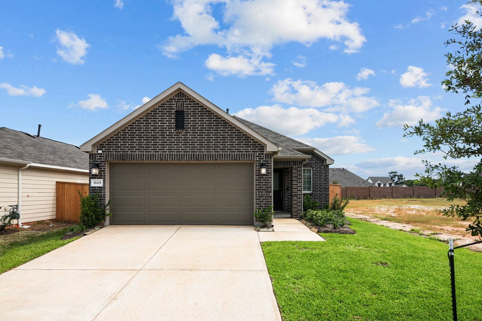 Real estate property located at 16429 Jones Jog Trail, Montgomery, Lone Star Landing, Montgomery, TX, US