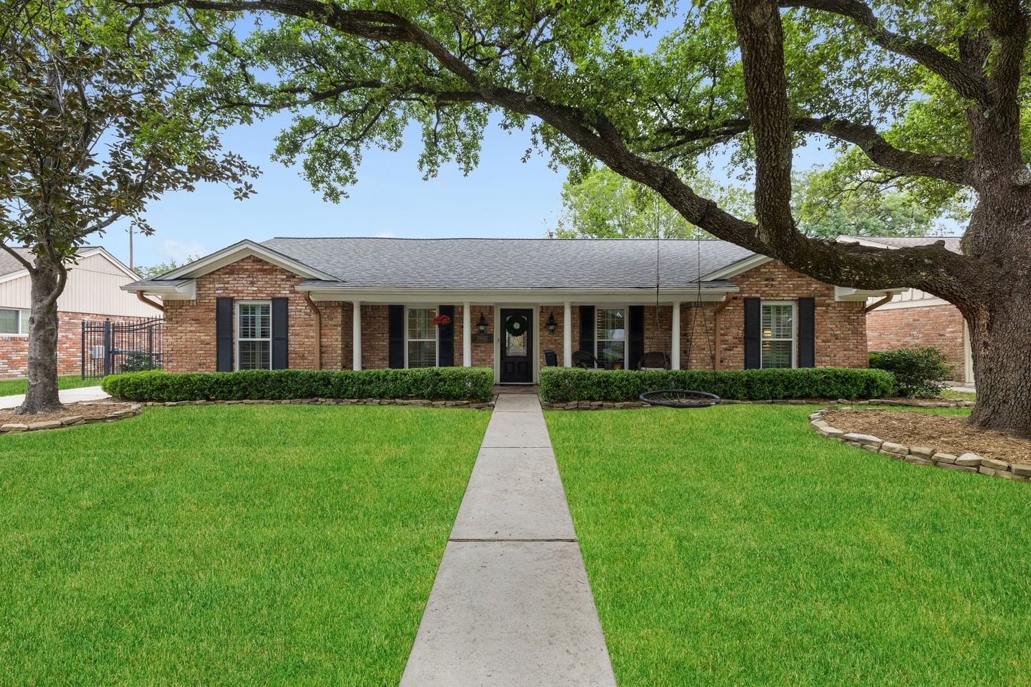 Real estate property located at 7902 Meadowvale, Harris, Briarmeadow, Houston, TX, US