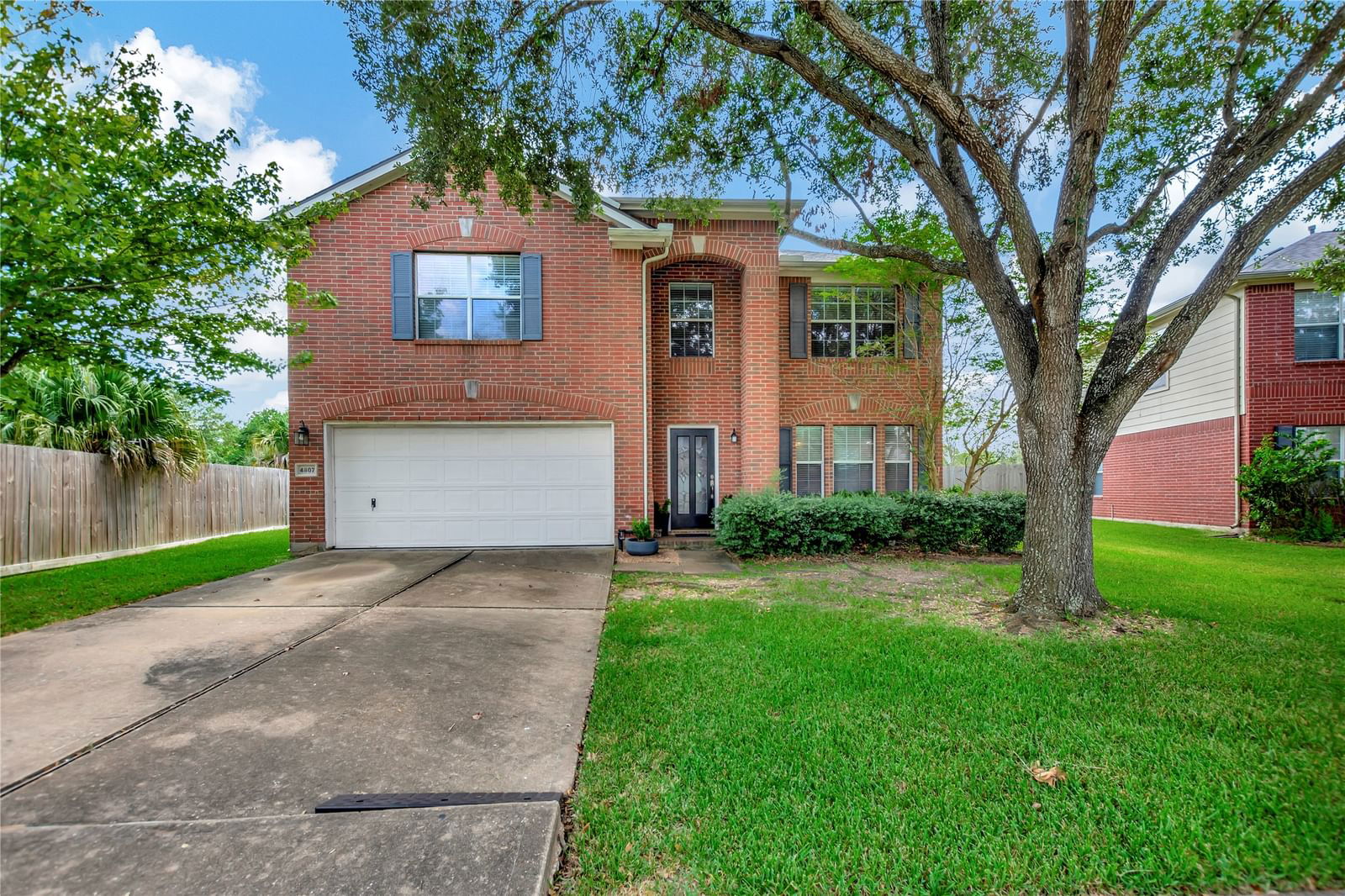 Real estate property located at 4807 Mountain Timber, Harris, Heritage Park Sec 27, Friendswood, TX, US