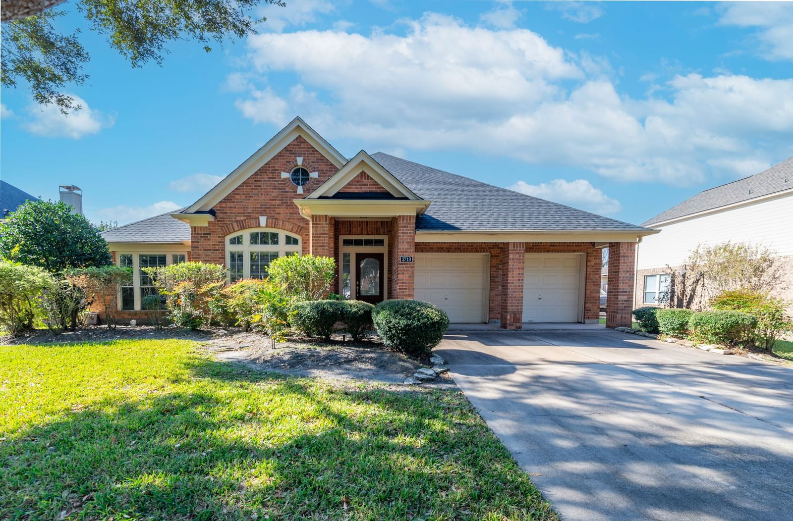 Real estate property located at 3719 Worthington Lake, Fort Bend, Waterside Estates, Richmond, TX, US