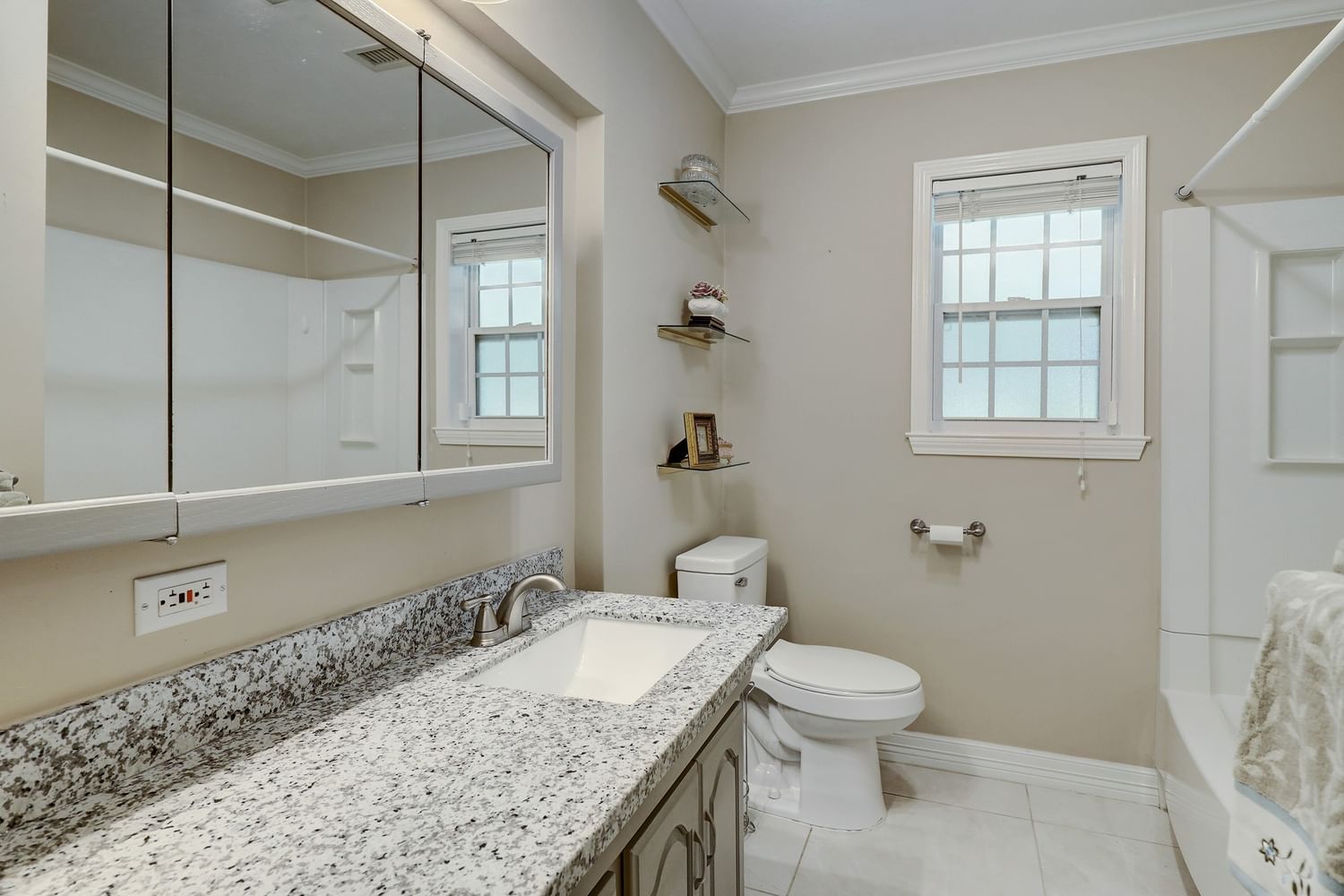 Real estate property located at 11712 Advance, Harris, Houston, TX, US