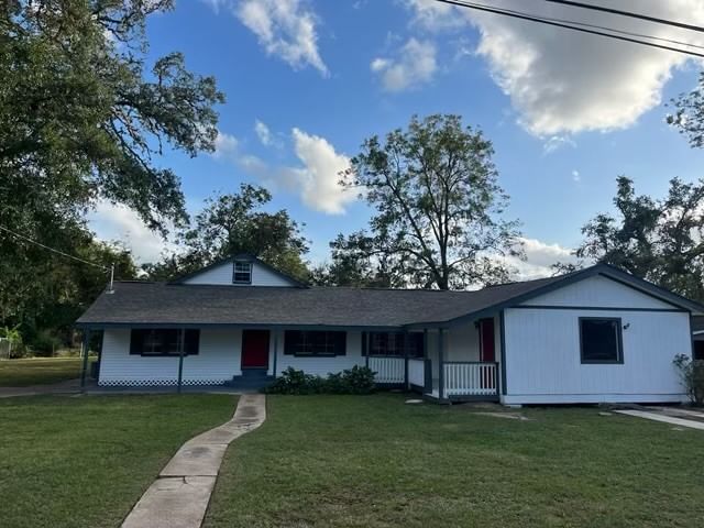 Real estate property located at 617 Bernard, Brazoria, City Outlots Columbia, West Columbia, TX, US