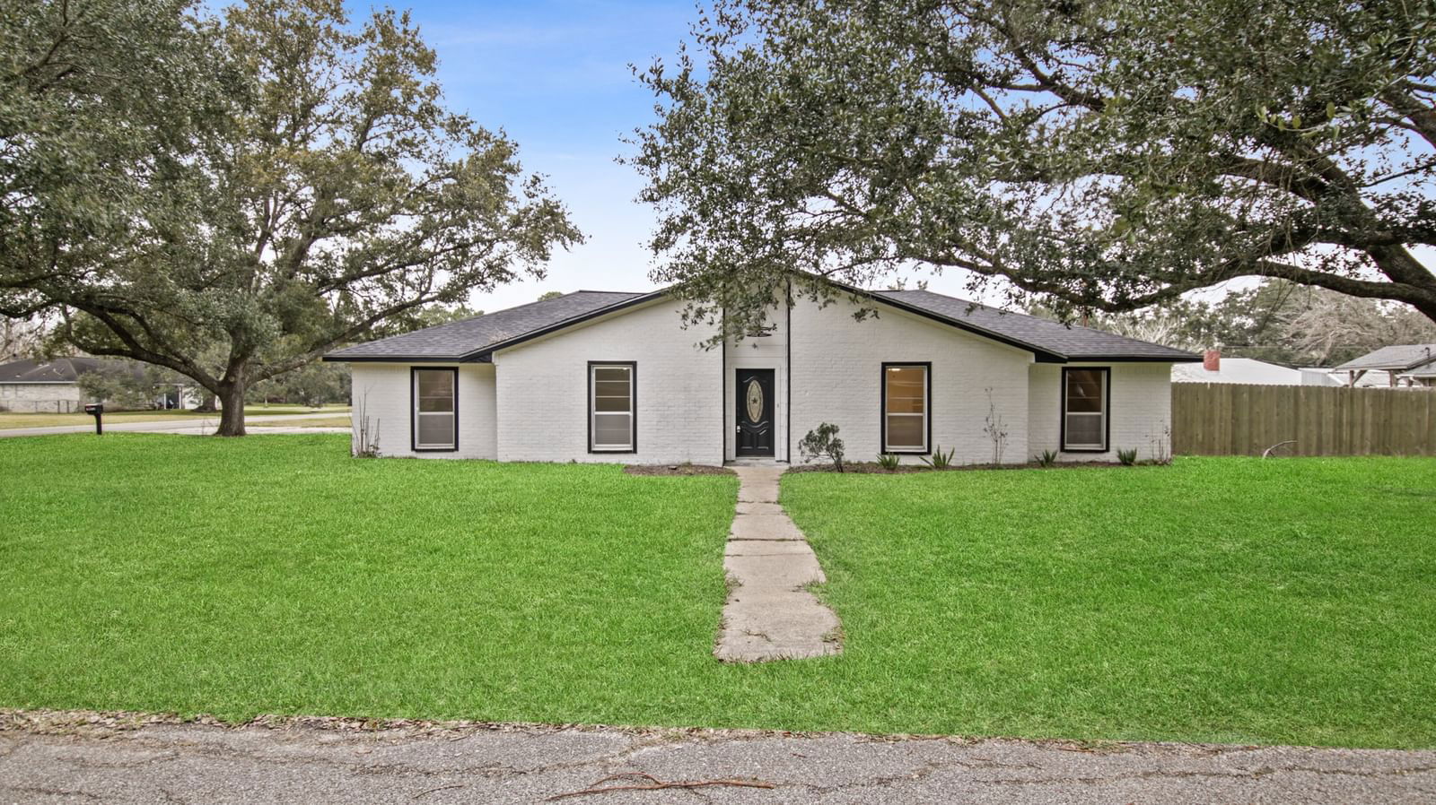 Real estate property located at 9 Robin, Brazoria, Green Meadows, Alvin, TX, US