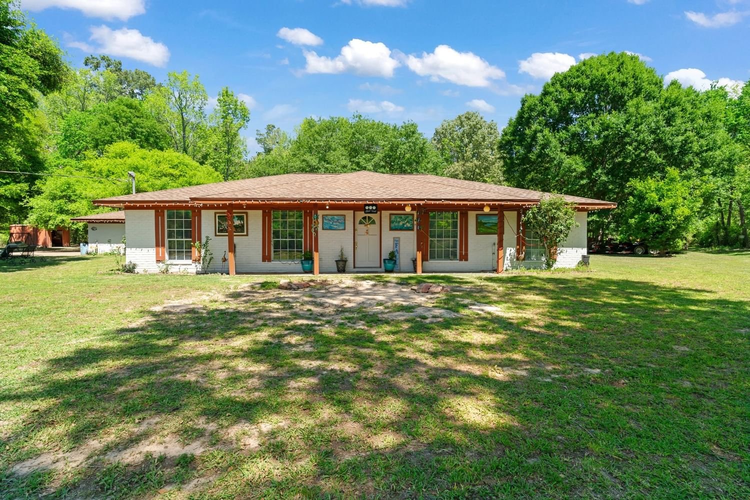 Real estate property located at 564 County Road 347, Liberty, A Holhousen, Cleveland, TX, US