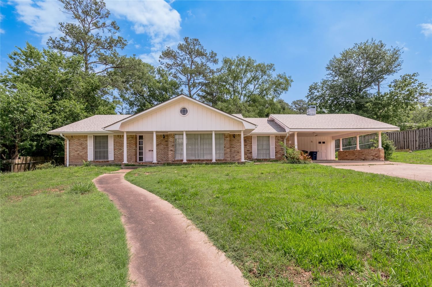 Real estate property located at 2115 Avenue S, Walker, Highland - Sec 3, Huntsville, TX, US