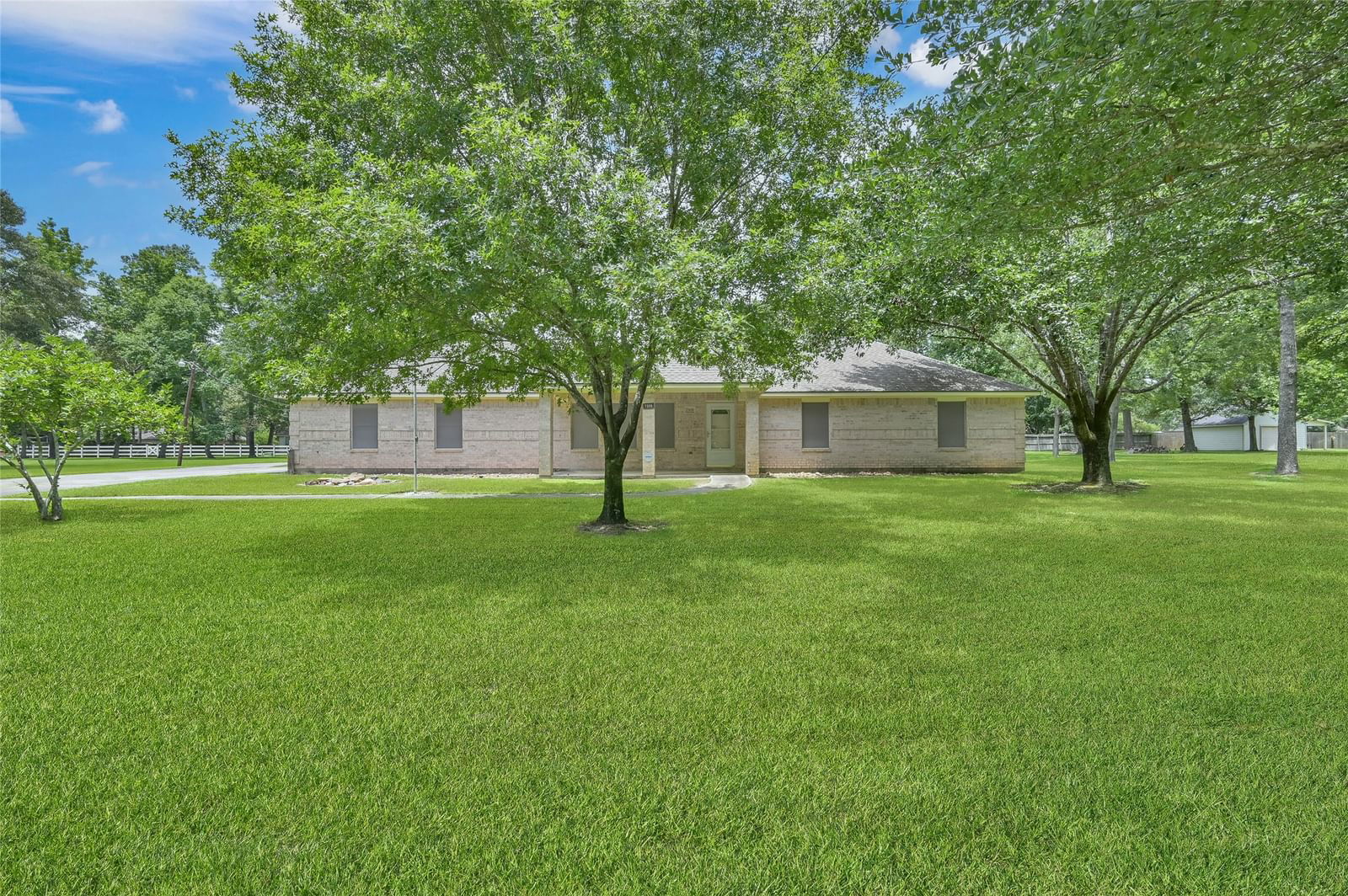 Real estate property located at 7306 Revelwood, Montgomery, Westwood 02, Magnolia, TX, US