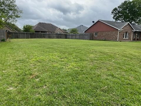 Real estate property located at 2925 Forest Hills, Galveston, Meadow Bend 3, League City, TX, US