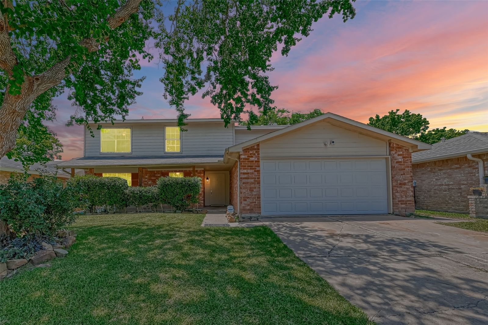 Real estate property located at 9910 Towne Brook, Fort Bend, Townewest, Sugar Land, TX, US