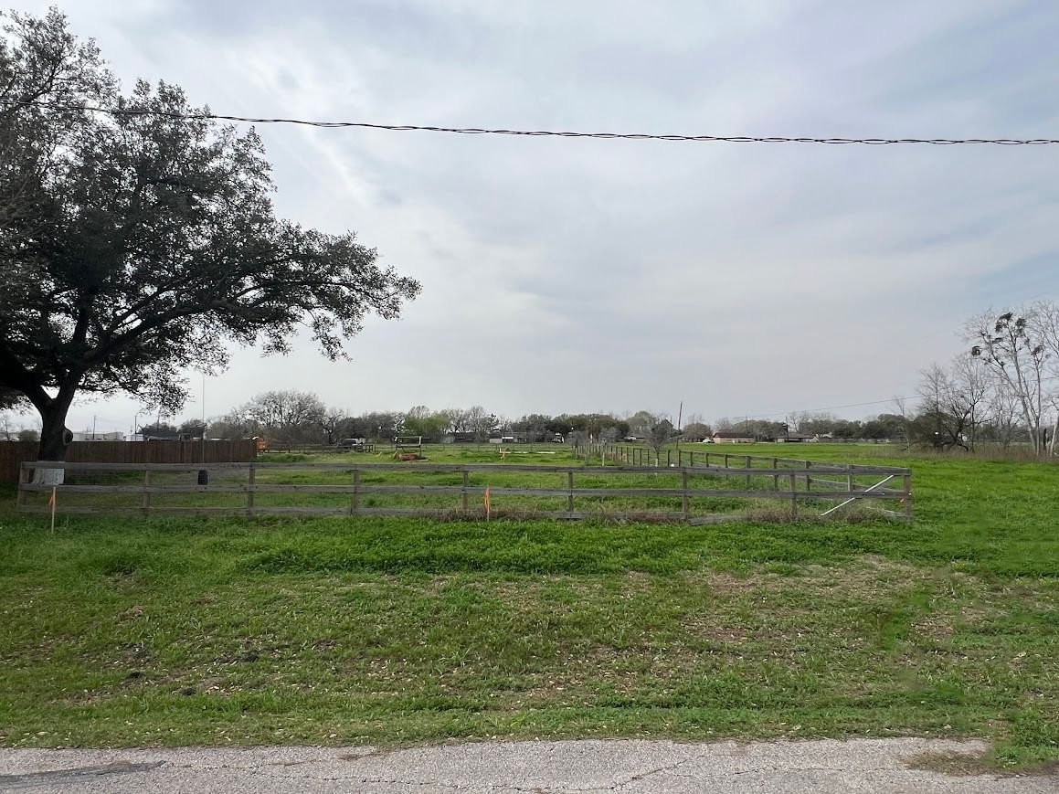 Real estate property located at 00 N 5TH, Fort Bend, 1425-00 - BEASLEY, Beasley, TX, US