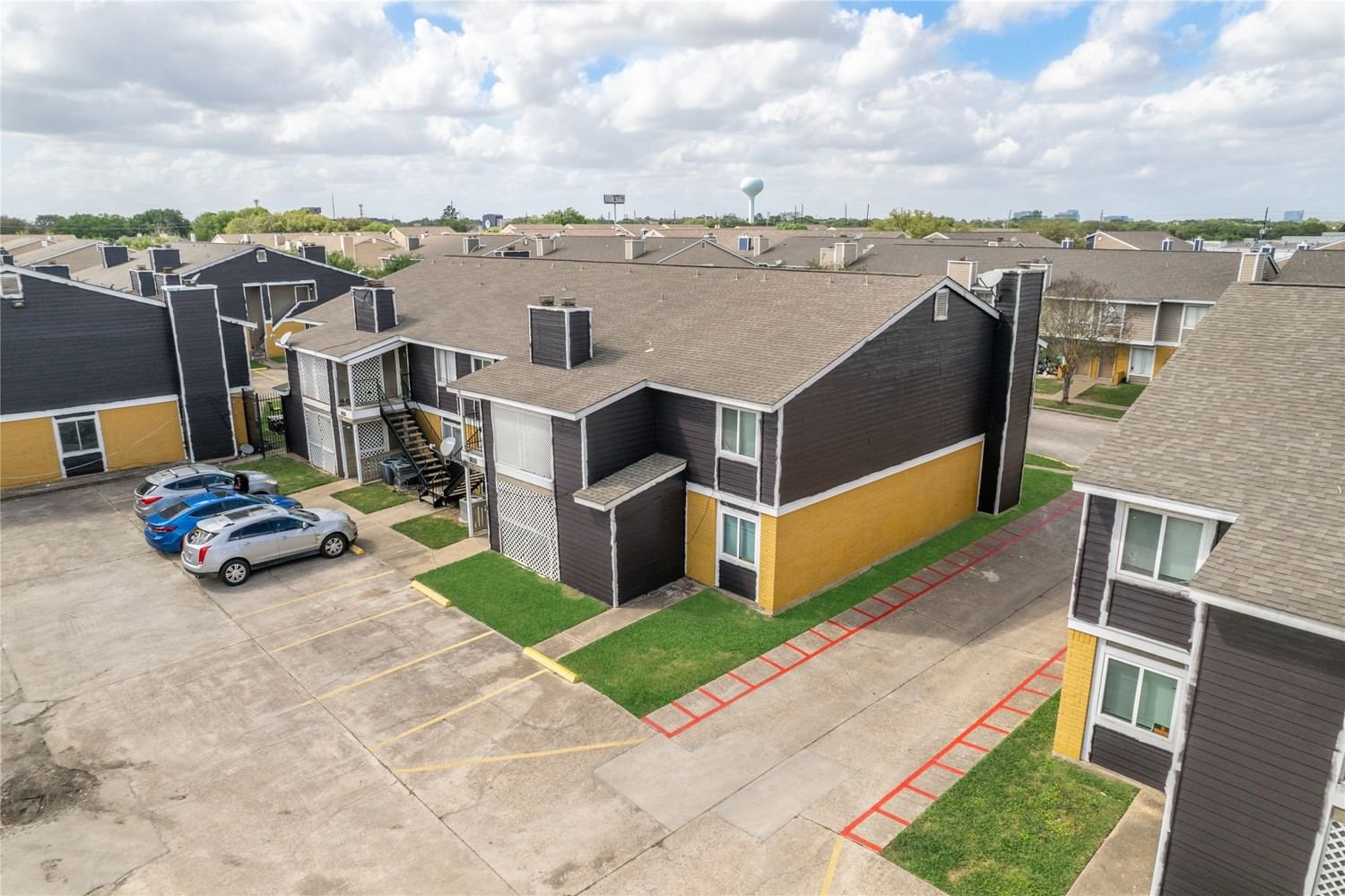 Real estate property located at 12506 Ashford Blg 2 C-D Meadow #2, Harris, Meadows On Mews, Houston, TX, US