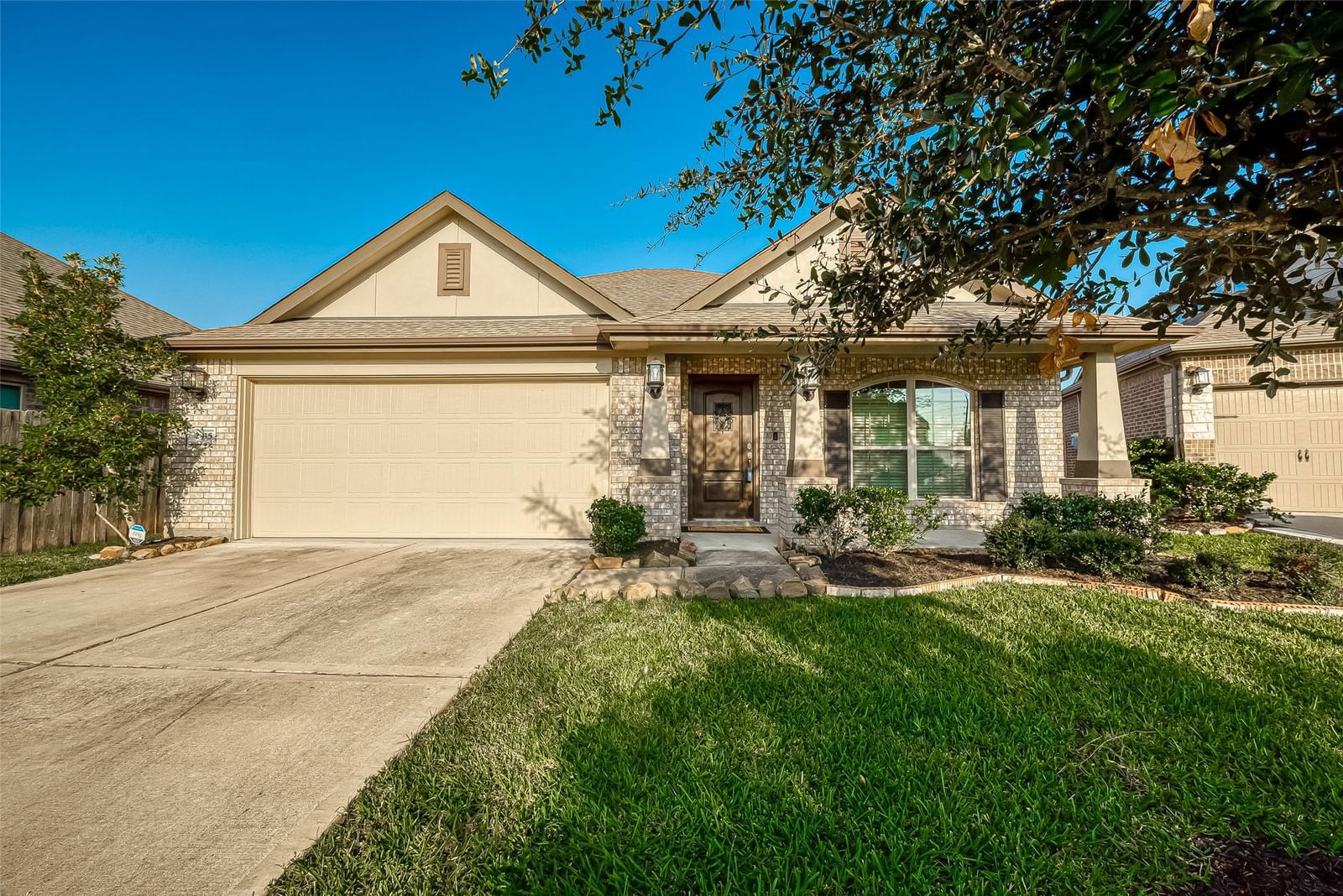 Real estate property located at 2415 Cherrington Woods, Fort Bend, Walnut Creek, Richmond, TX, US