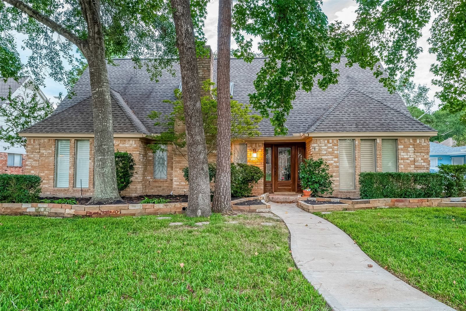 Real estate property located at 8114 Fernbrook, Harris, Prestonwood Forest, Houston, TX, US