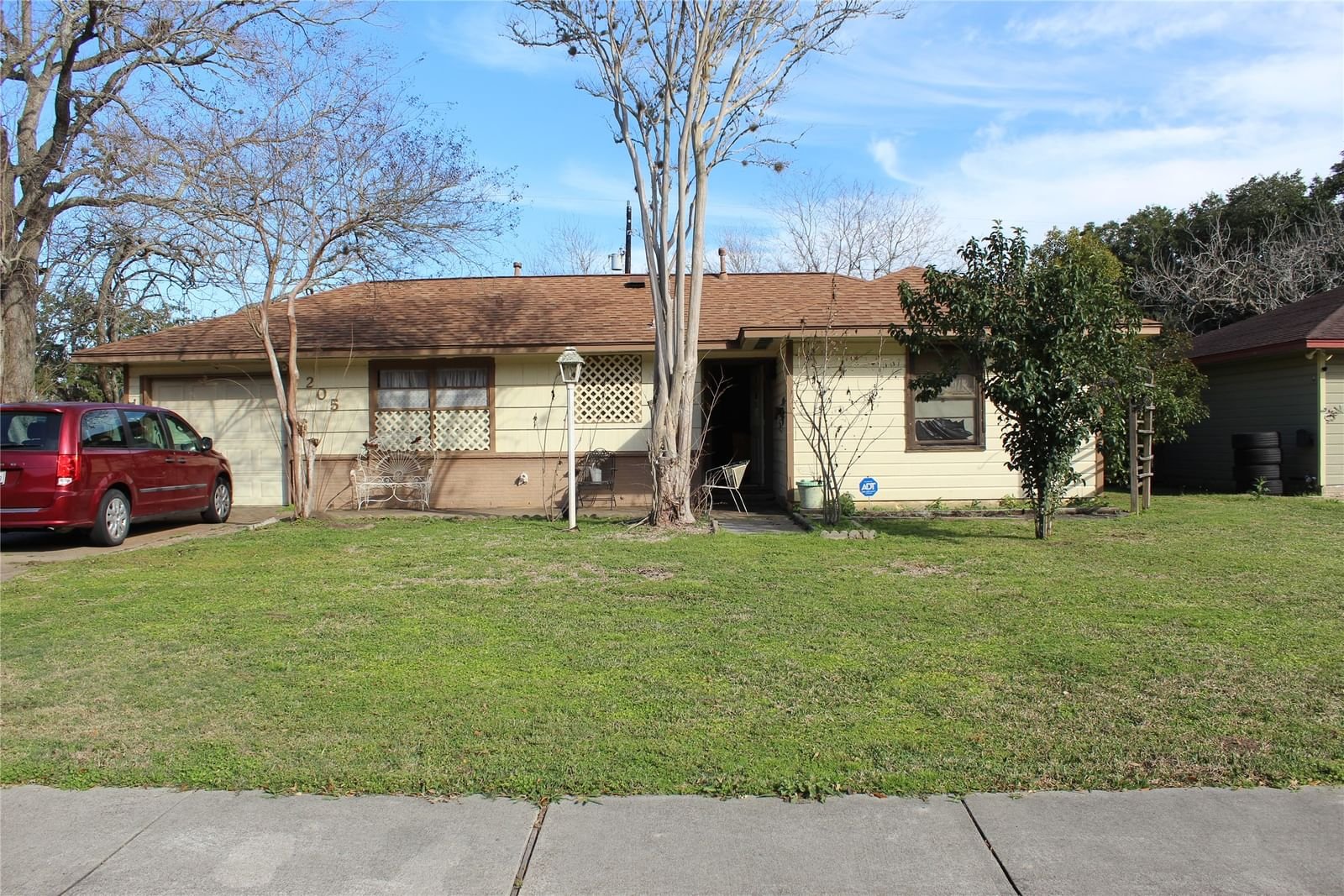 Real estate property located at 205 Redwood, Brazoria, Brazos Oaks Lake Jackson, Lake Jackson, TX, US