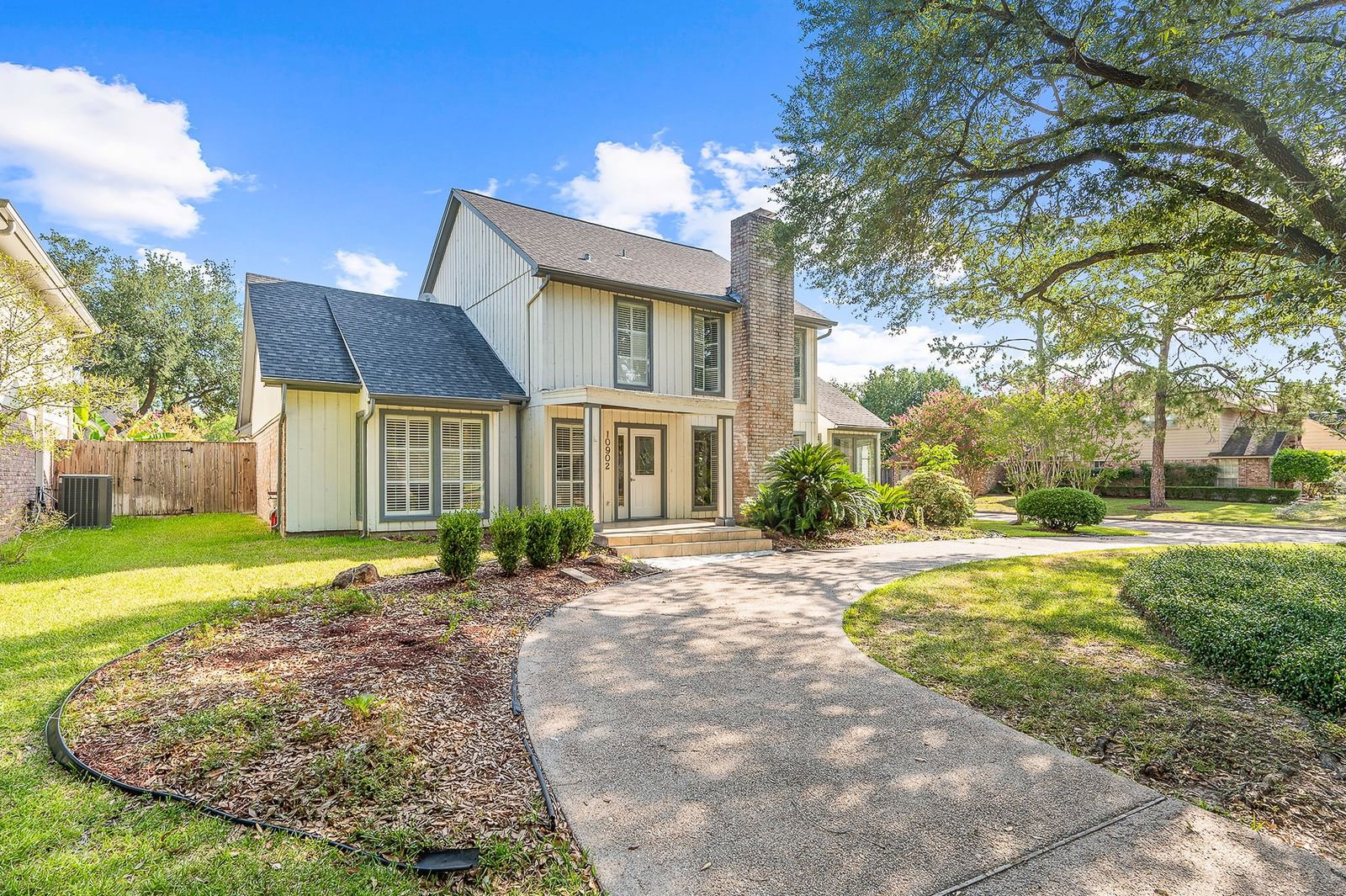 Real estate property located at 10902 Burgoyne, Harris, Lake Side Estates Sec 02, Houston, TX, US