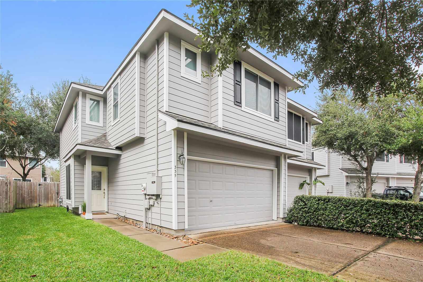 Real estate property located at 335 Capella Oaks, Galveston, Retreat in Bay Colony, Dickinson, TX, US