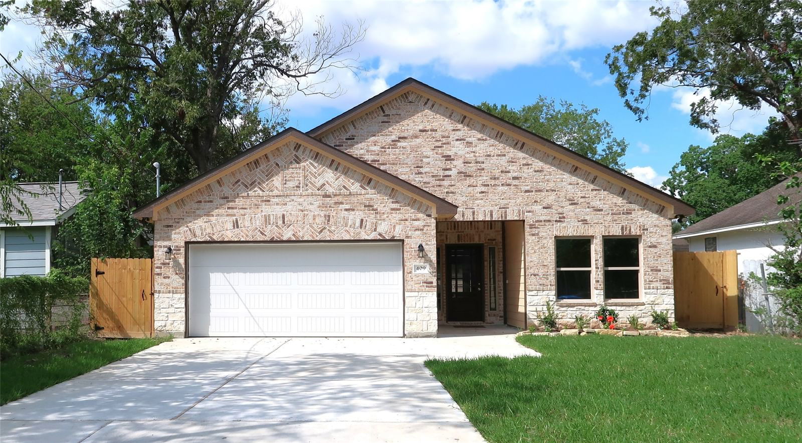 Real estate property located at 409 Maple, Harris, Inland Harbor, Pasadena, TX, US