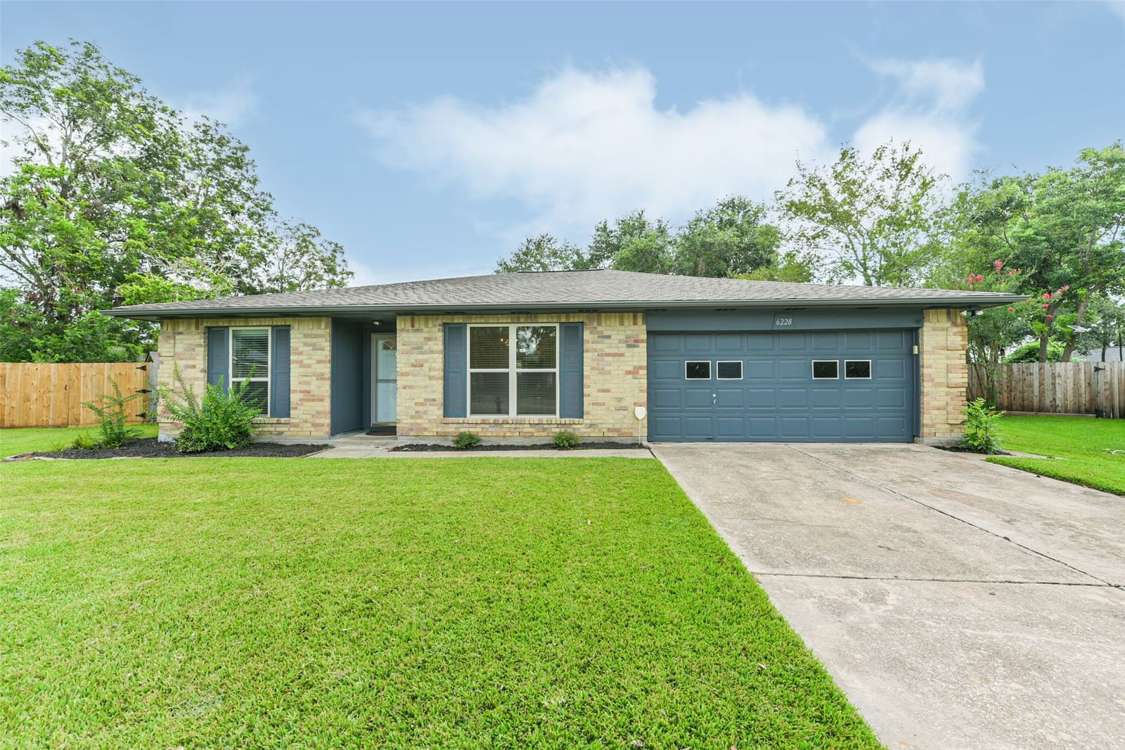 Real estate property located at 6228 Creekside, Galveston, Countryside, League City, TX, US