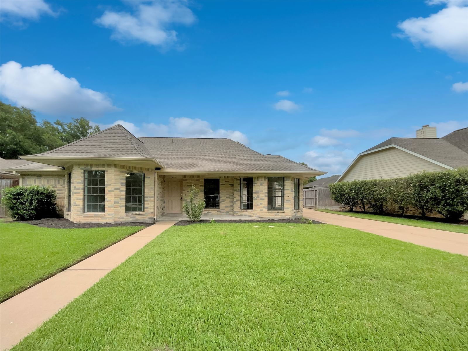 Real estate property located at 2103 Moss Creek, Brazoria, Woodcreek Sec 1-2-2a-3-4 Pear, Pearland, TX, US