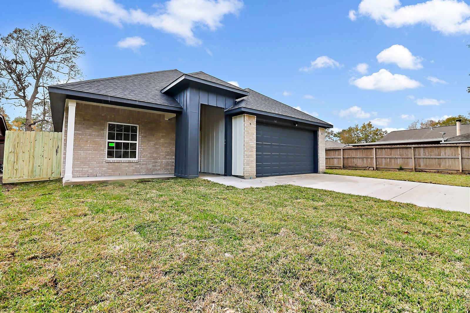 Real estate property located at 907 Trunnions, Harris, Newport, Crosby, TX, US