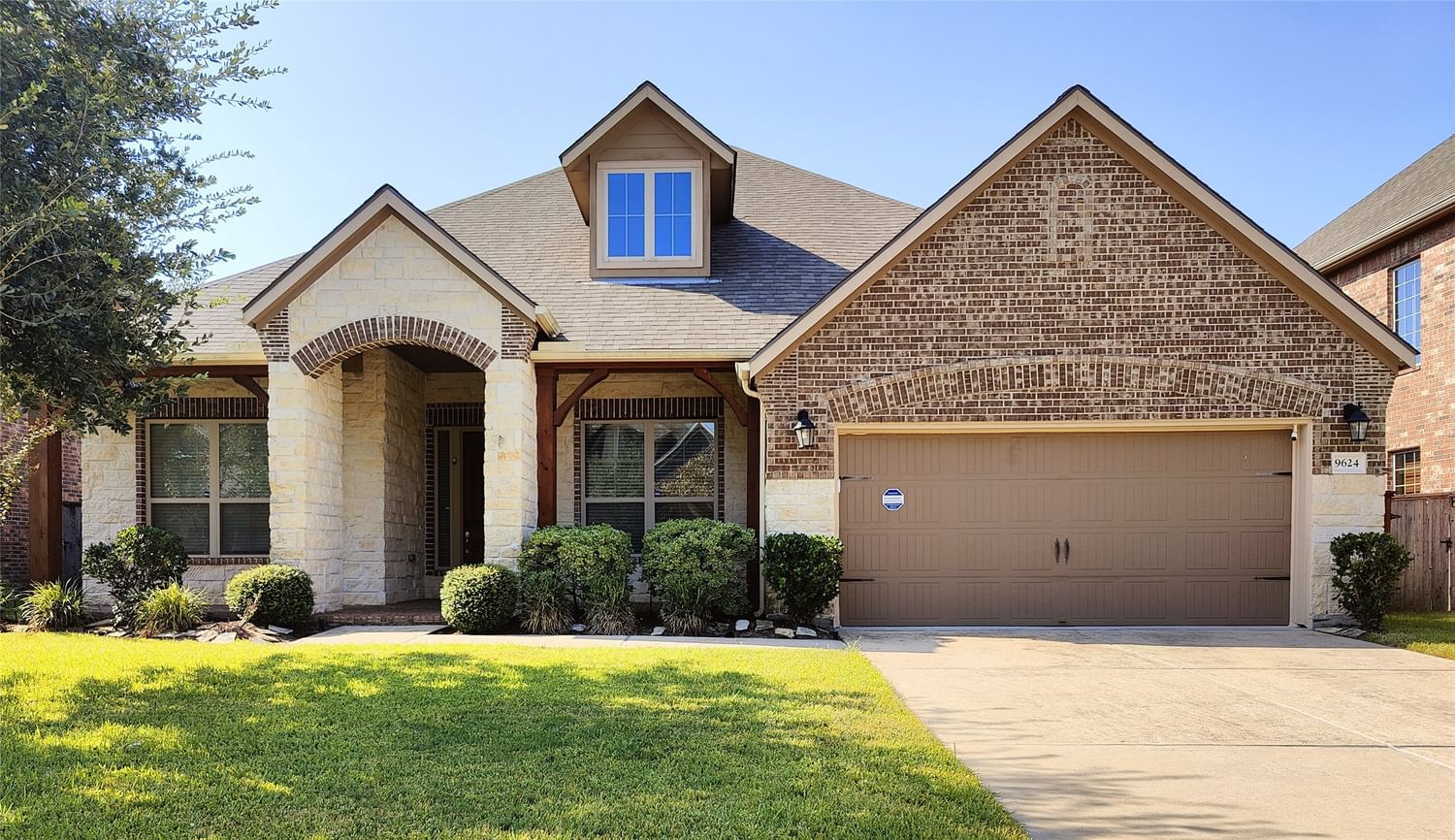 Real estate property located at 9624 Eden Ridge Ln, Brazoria, Pearland, TX, US