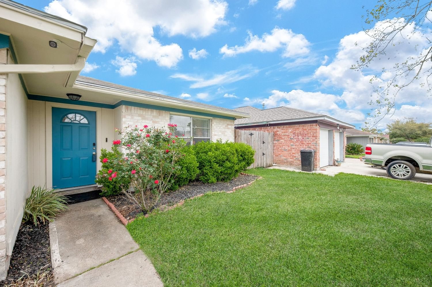 Real estate property located at 1607 Canary, Galveston, Clear Creek Heights, League City, TX, US