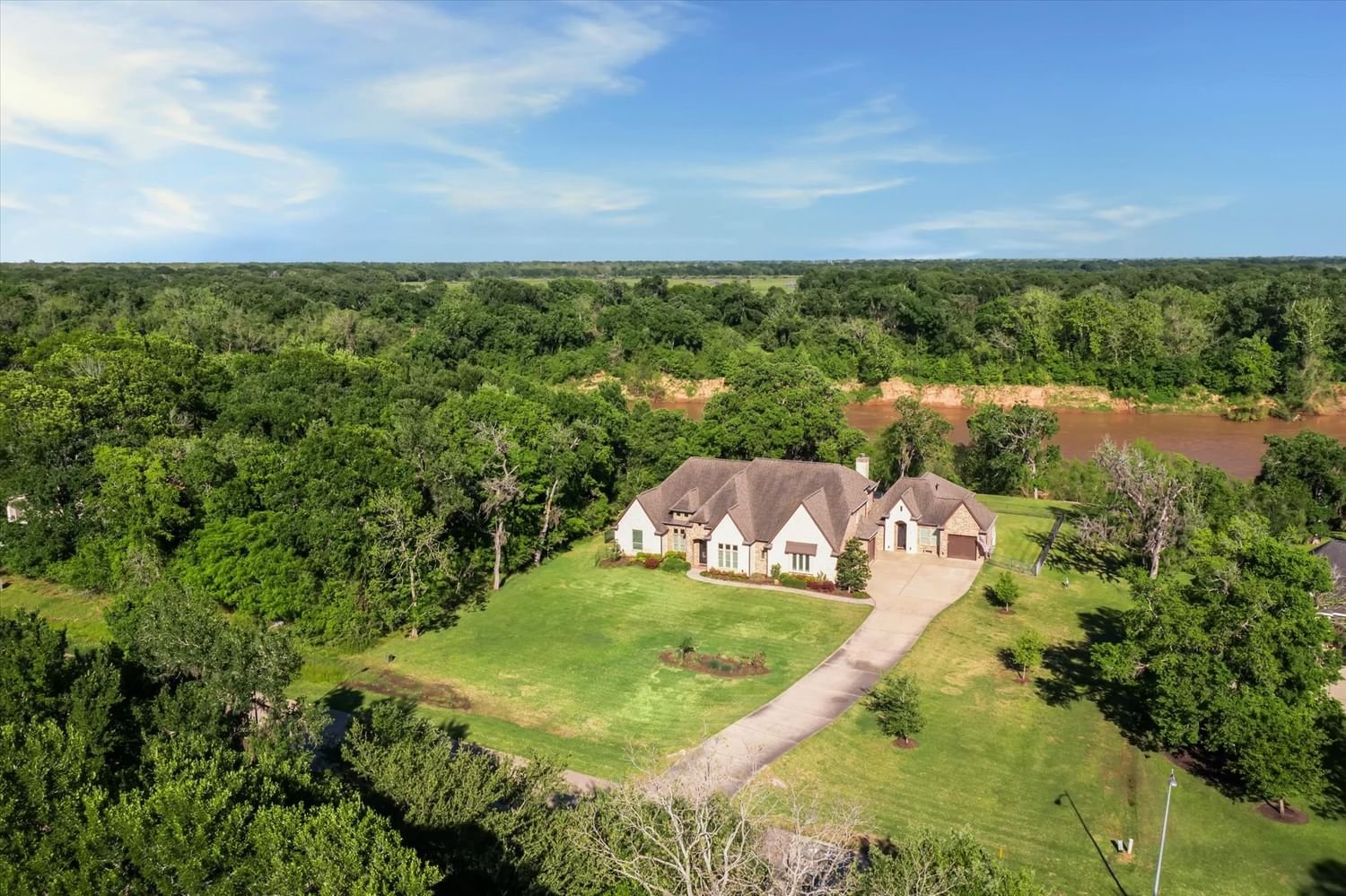 Real estate property located at 3023 Wellspring Lake, Fort Bend, Riverwood Forest At Weston Lakes, Fulshear, TX, US