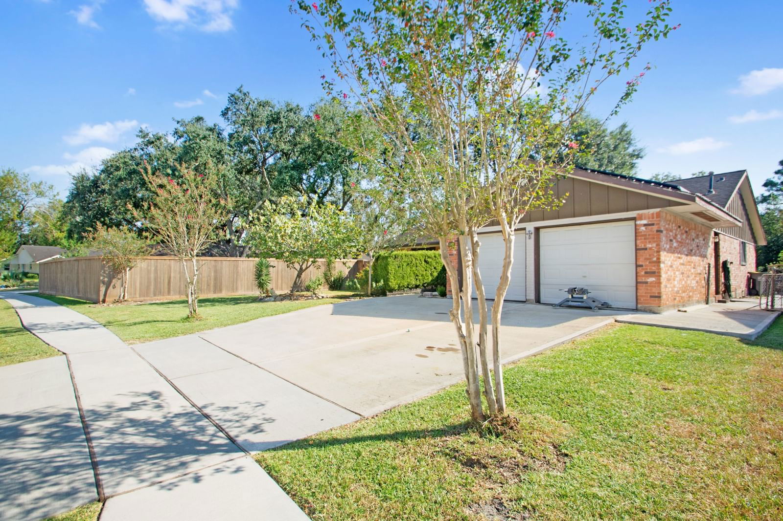 Real estate property located at 4804 Plum, Brazoria, Willowcrest Pearland, Pearland, TX, US