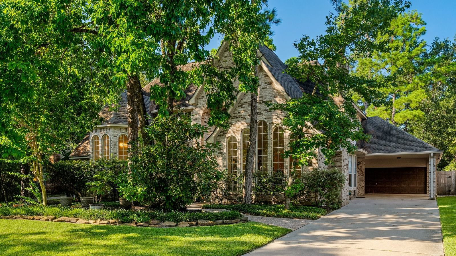 Real estate property located at 11 Craggy Rock, Montgomery, Wdlnds Village Cochrans Cr, The Woodlands, TX, US