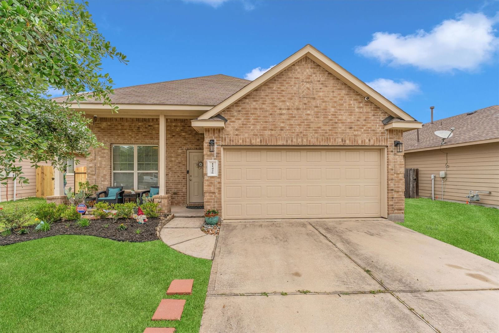 Real estate property located at 11426 Supreme, Montgomery, Woodmark 02 Rep, Conroe, TX, US