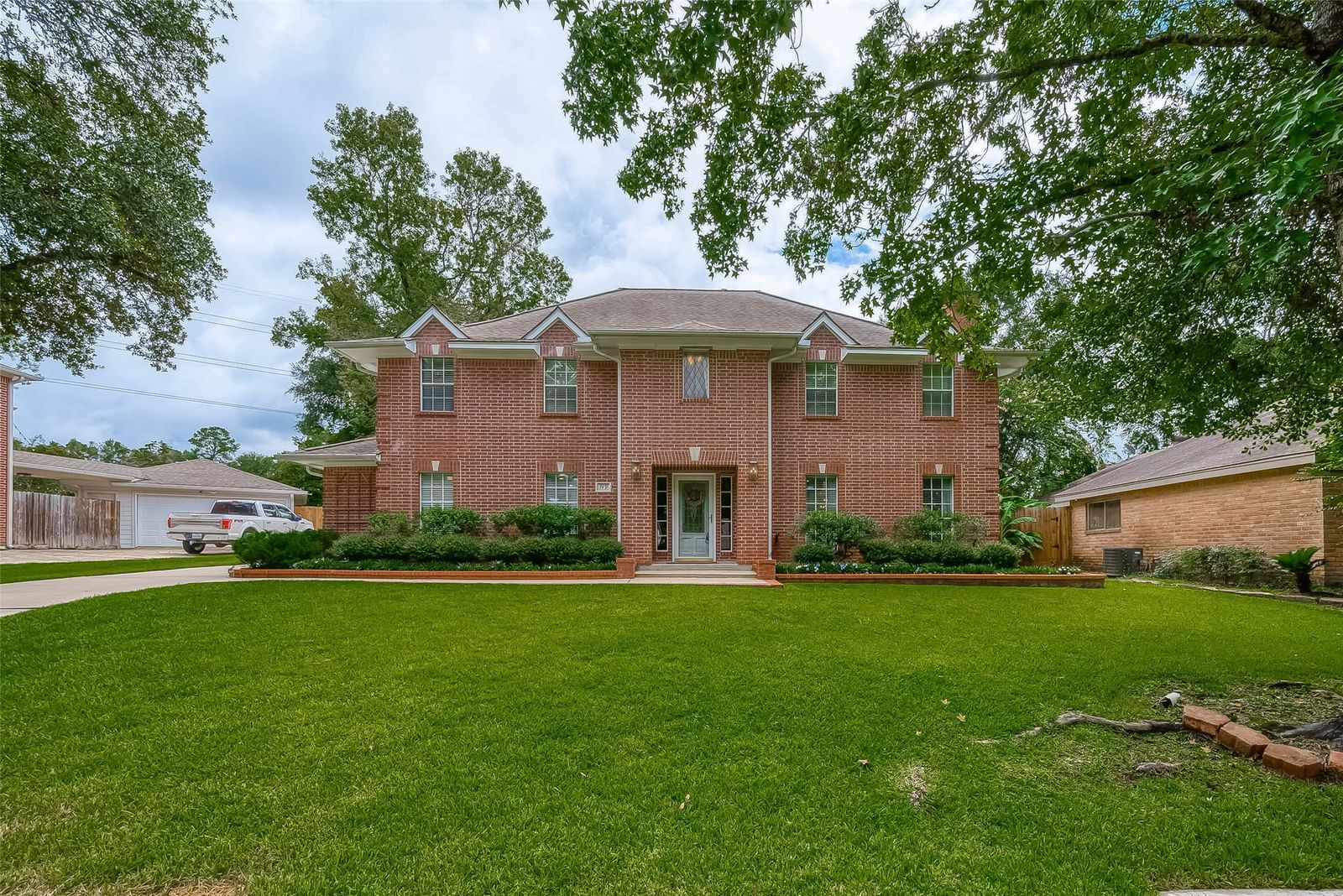 Real estate property located at 749 Holly Springs, Montgomery, River Plantation 10, Conroe, TX, US