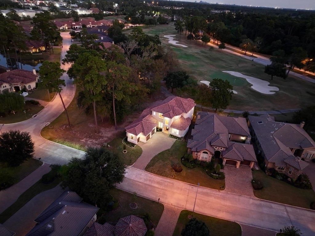 Real estate property located at 2915 Twin Fountains, Harris, Fountains/Northgate Forest, Houston, TX, US