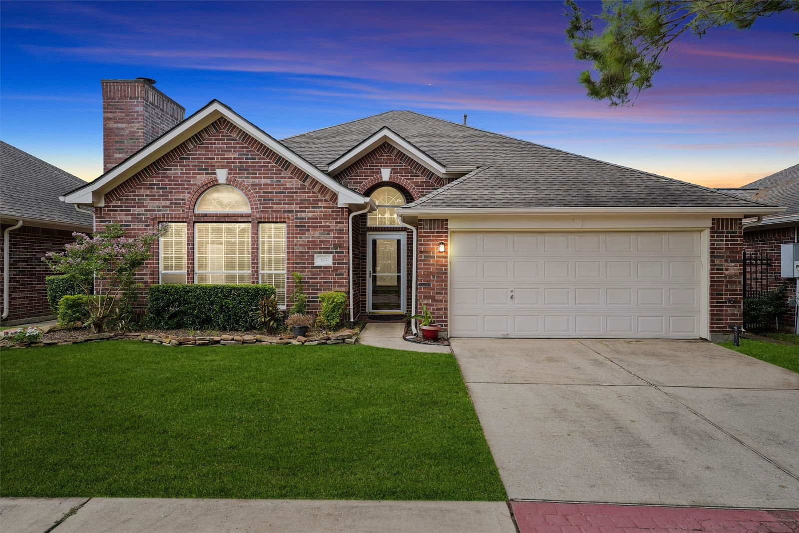 Real estate property located at 324 Pine Creek, Galveston, Parkwood Village Sec 2 98, Friendswood, TX, US