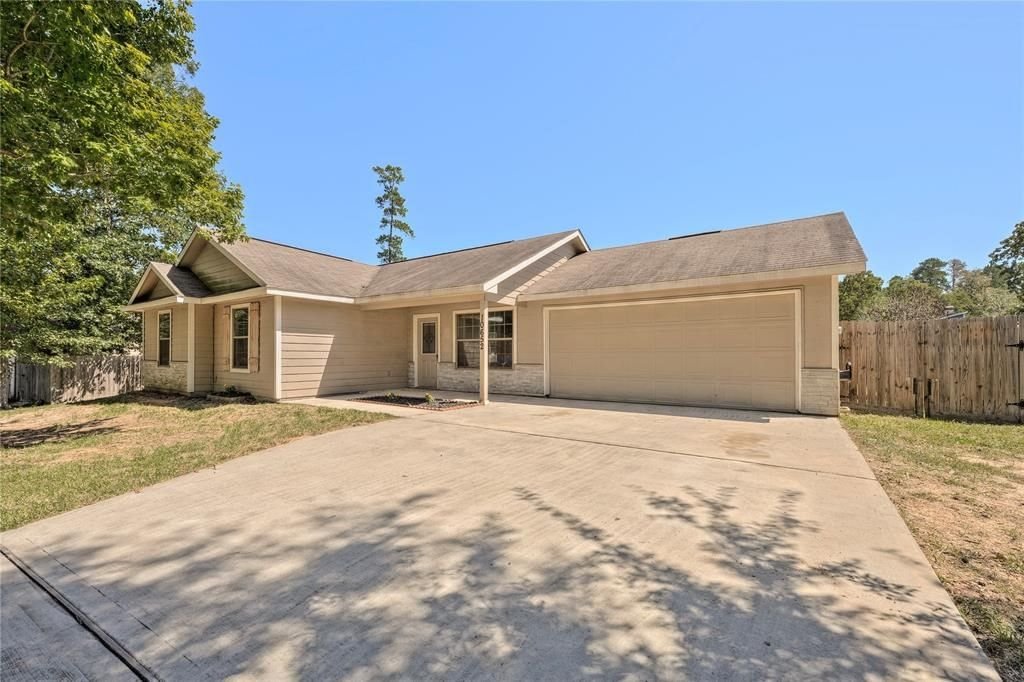 Real estate property located at 10652 Royal Tricia, Montgomery, Royal Forest, Conroe, TX, US